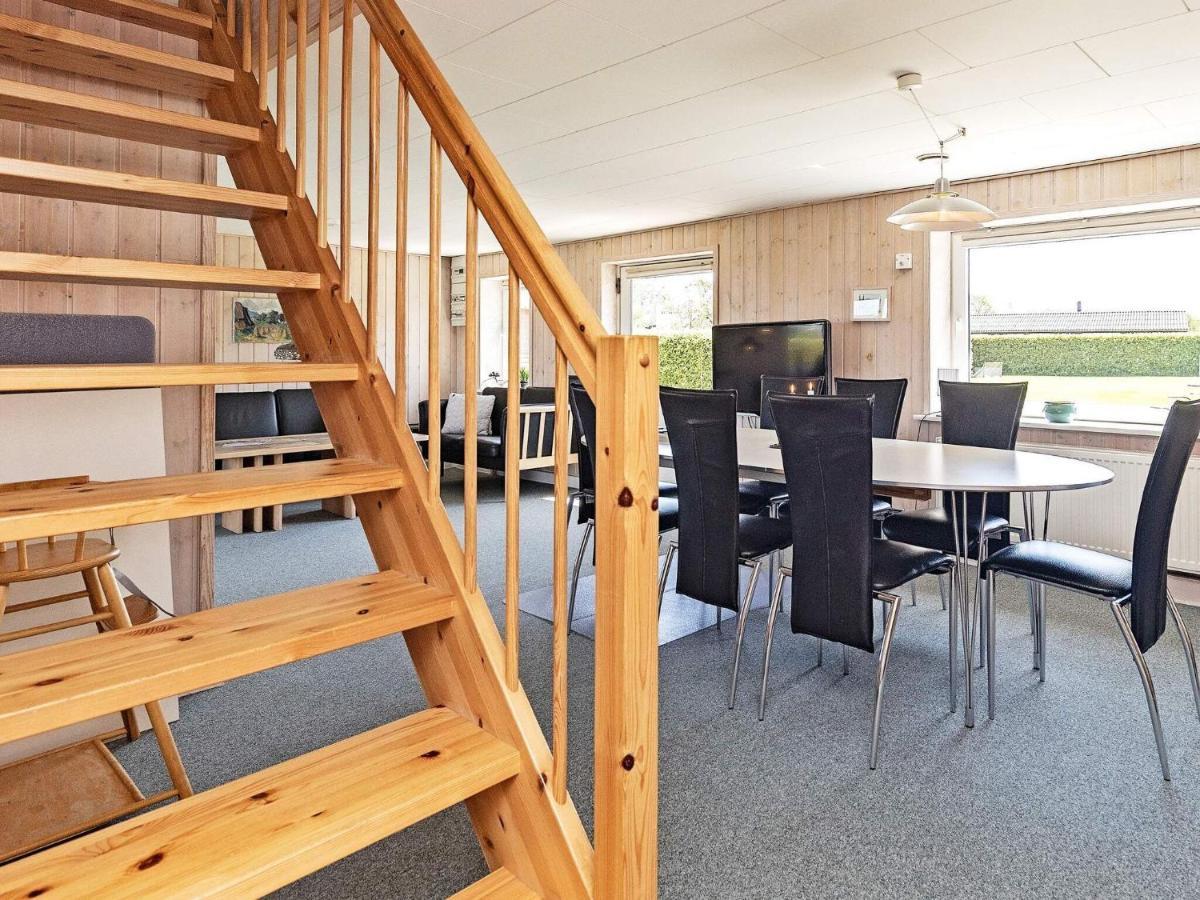 10 Person Holiday Home In Vinderup Exterior photo